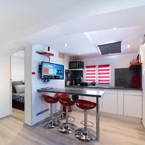 Appartement Studio Ol Vallée Proche De Lyon, Meyzieu