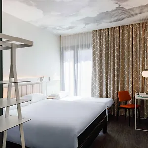 Ibis Lyon Est Meyzieu